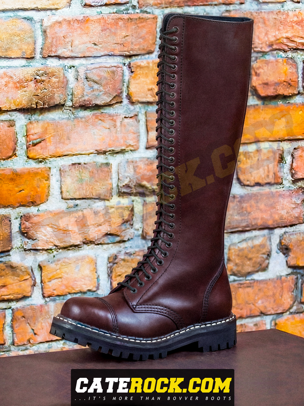 Bovver Boots 30 Eyelet (BROWN)