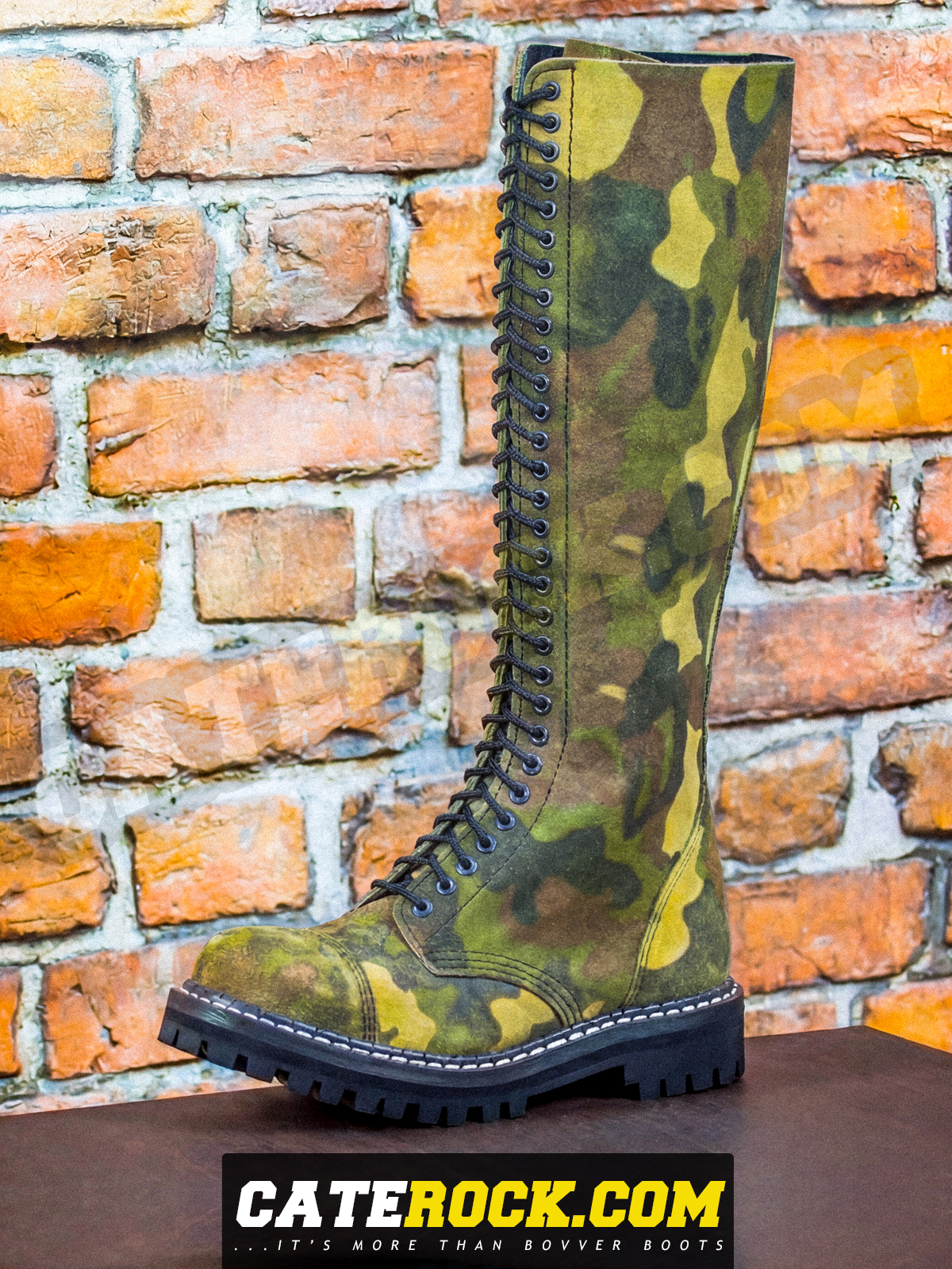 Bovver Boots 30 Eyelet (MORO)
