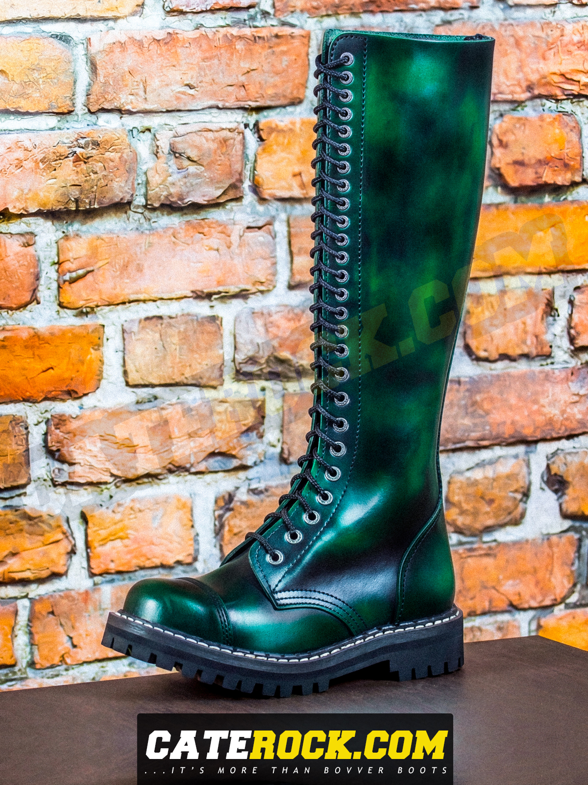 Bovver Boots 30 Eyelet (WIPED TO DARK GREEN)